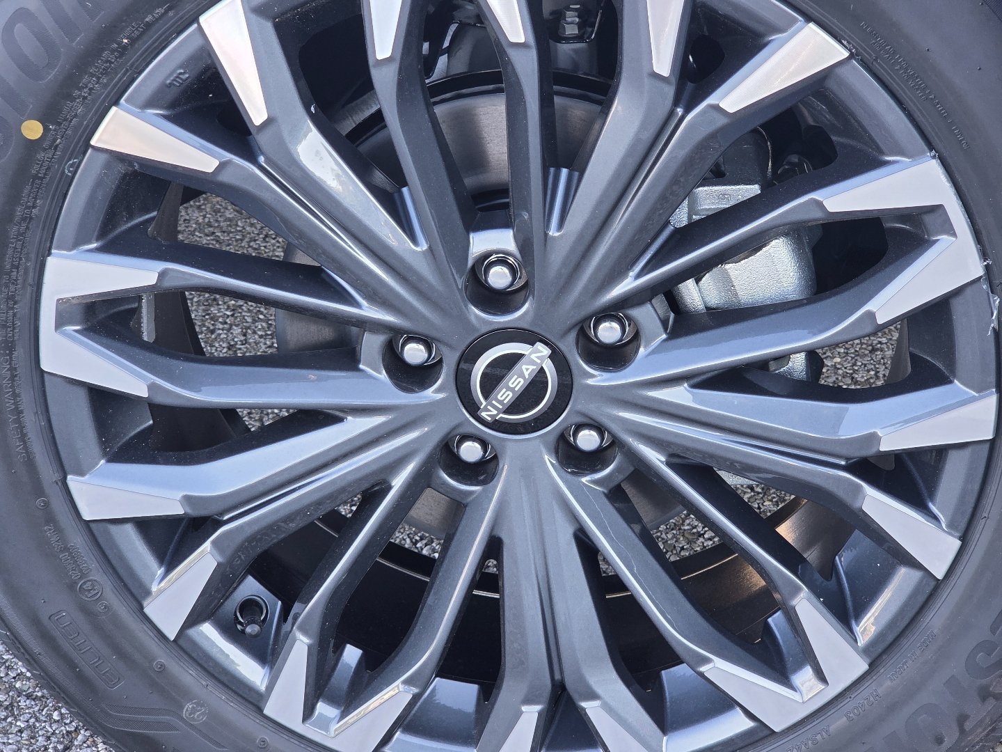 New 2026 Nissan Rogue Platinum w/ Platinum Premium Package AWD/4WD image 14