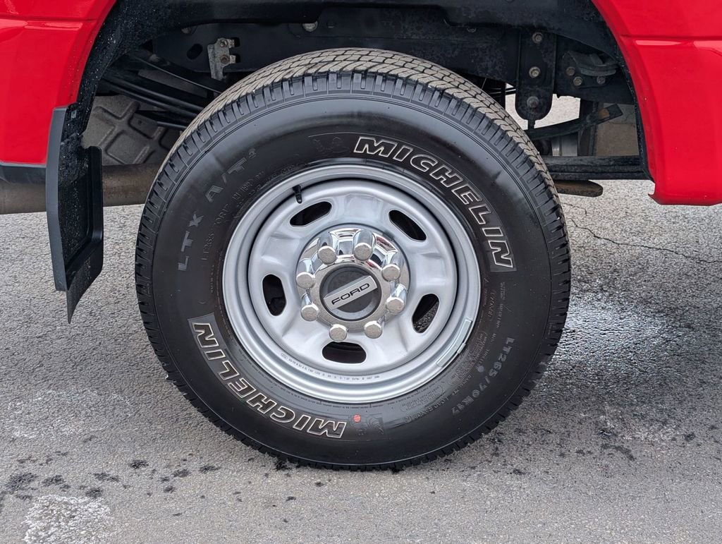 Used 2021 Ford F250 XL w/ Power Equipment Group image 15