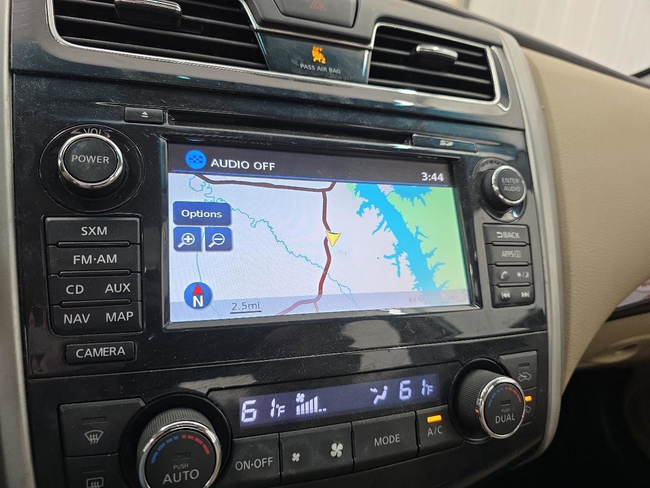 Used 2015 Nissan Altima 2.5 SL w/ Technology Package FWD image 53