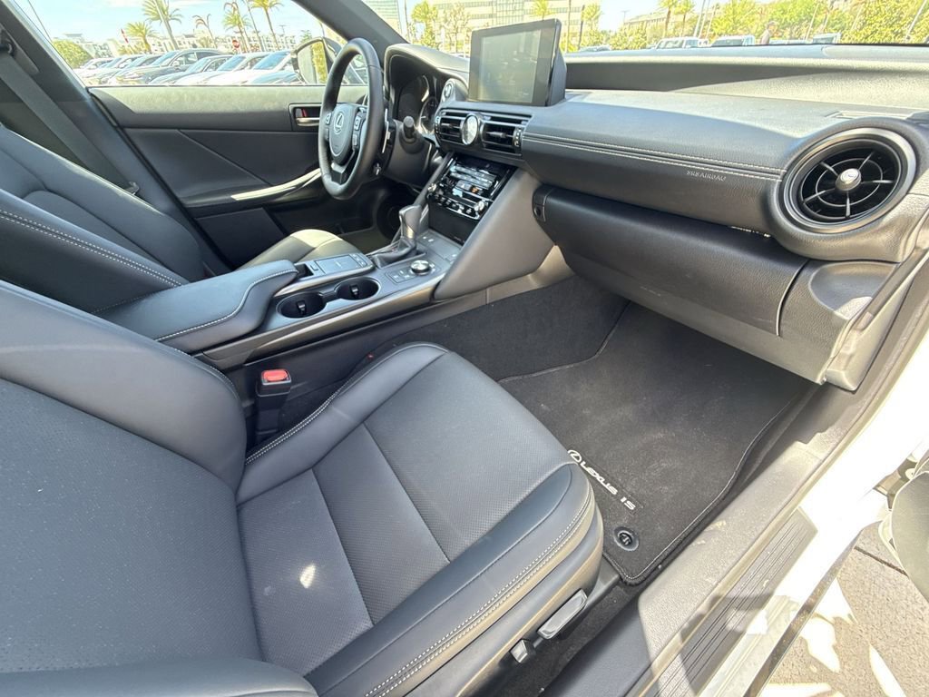 Used 2025 Lexus IS 350 F Sport image 15