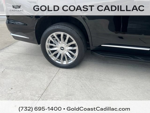 Certified 2022 Cadillac Escalade Premium Luxury AWD/4WD image 6