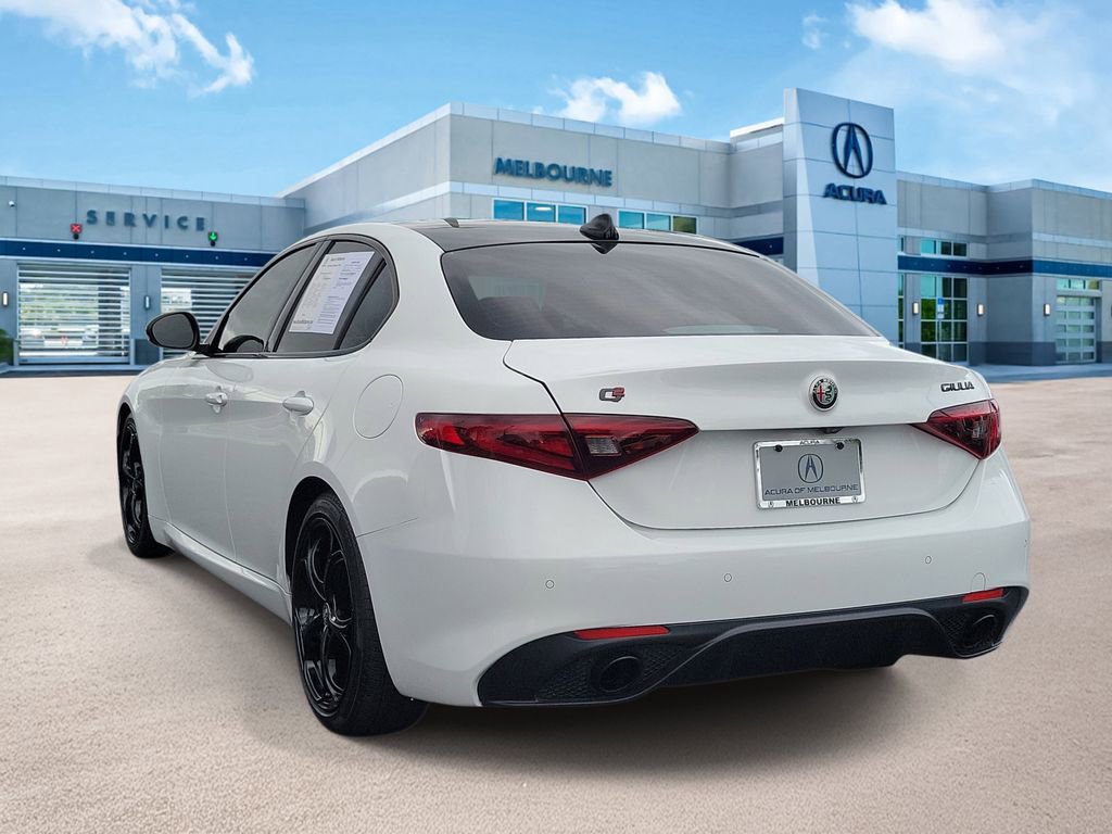Used 2021 Alfa Romeo Giulia Ti Sport RWD image 4