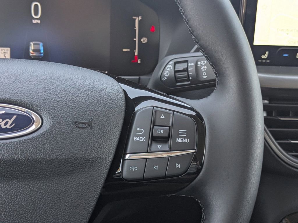 New 2026 Ford Escape SE image 28