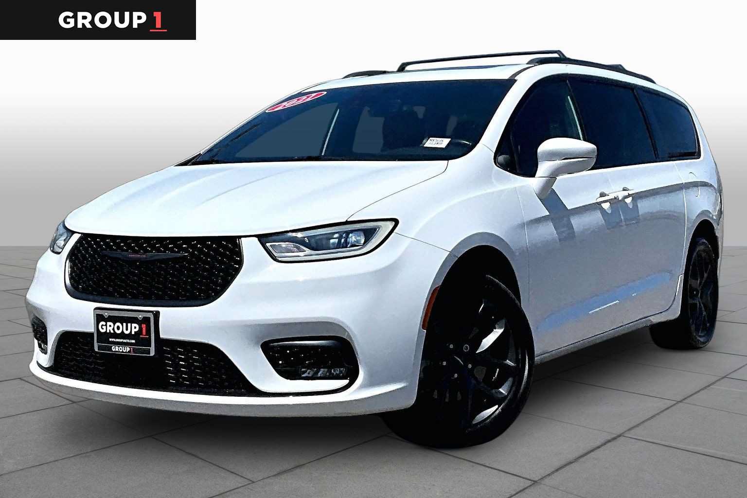 Used 2021 Chrysler Pacifica Limited AWD/4WD image 1