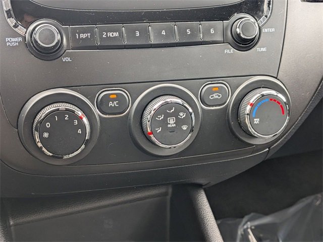 Used 2017 Kia Forte LX image 20