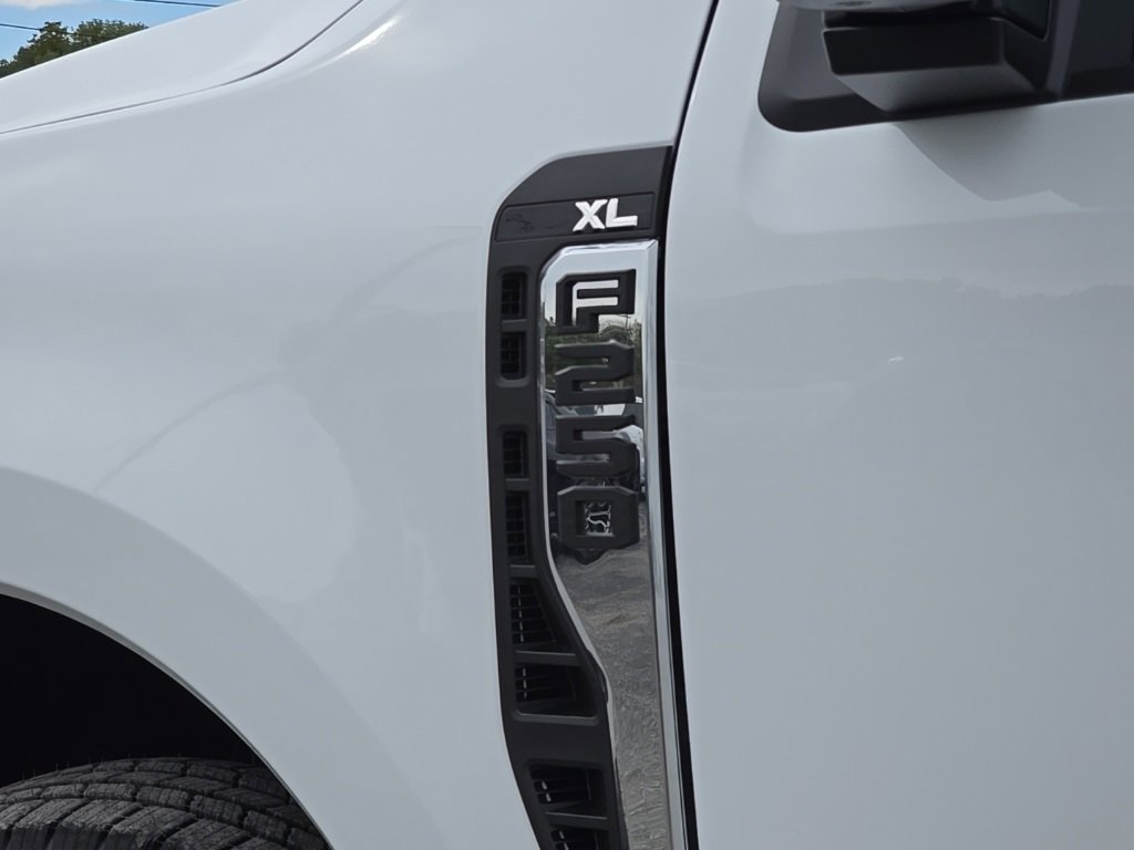 New 2026 Ford F250 XL image 10