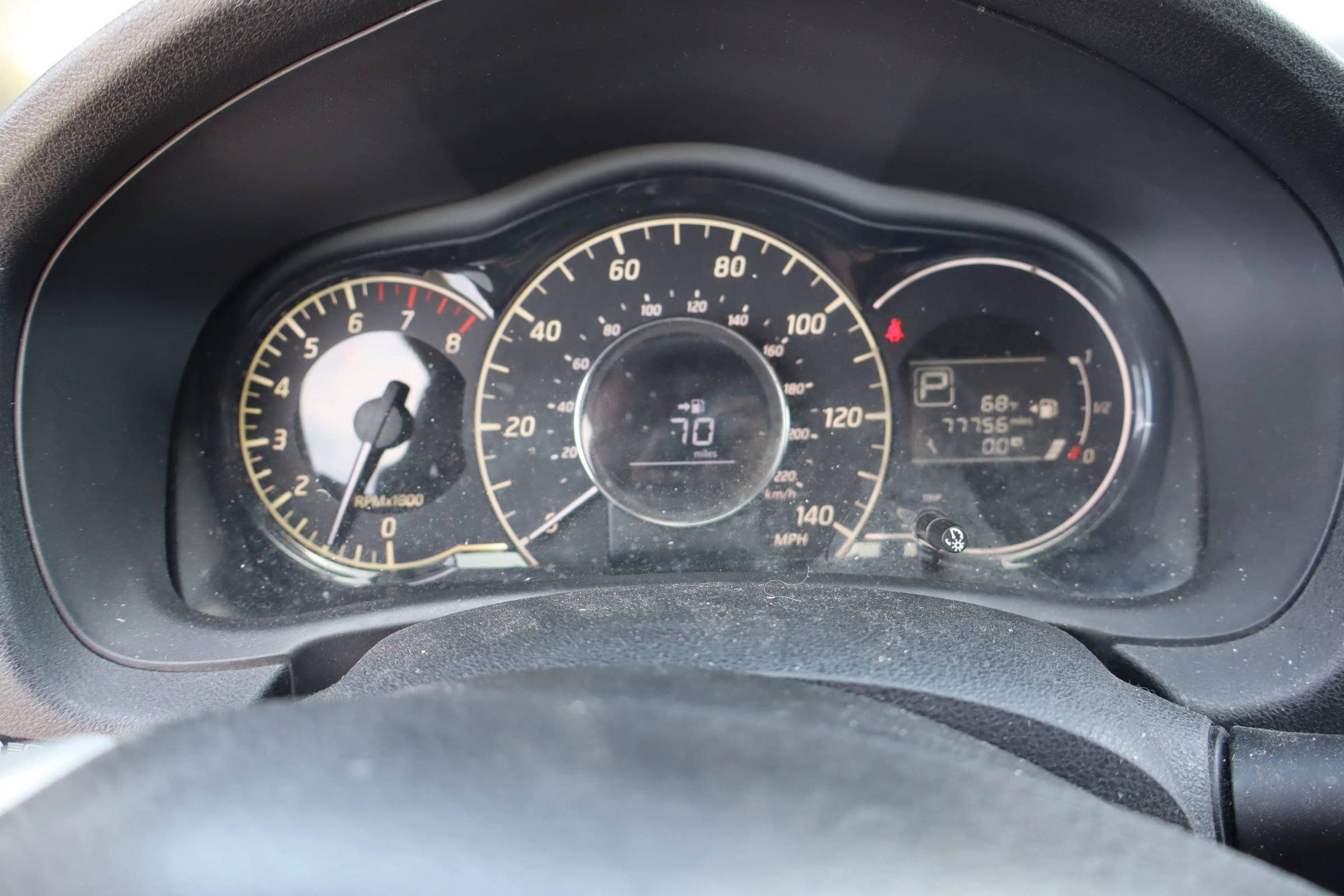 Used 2015 Nissan Versa Note SV image 9