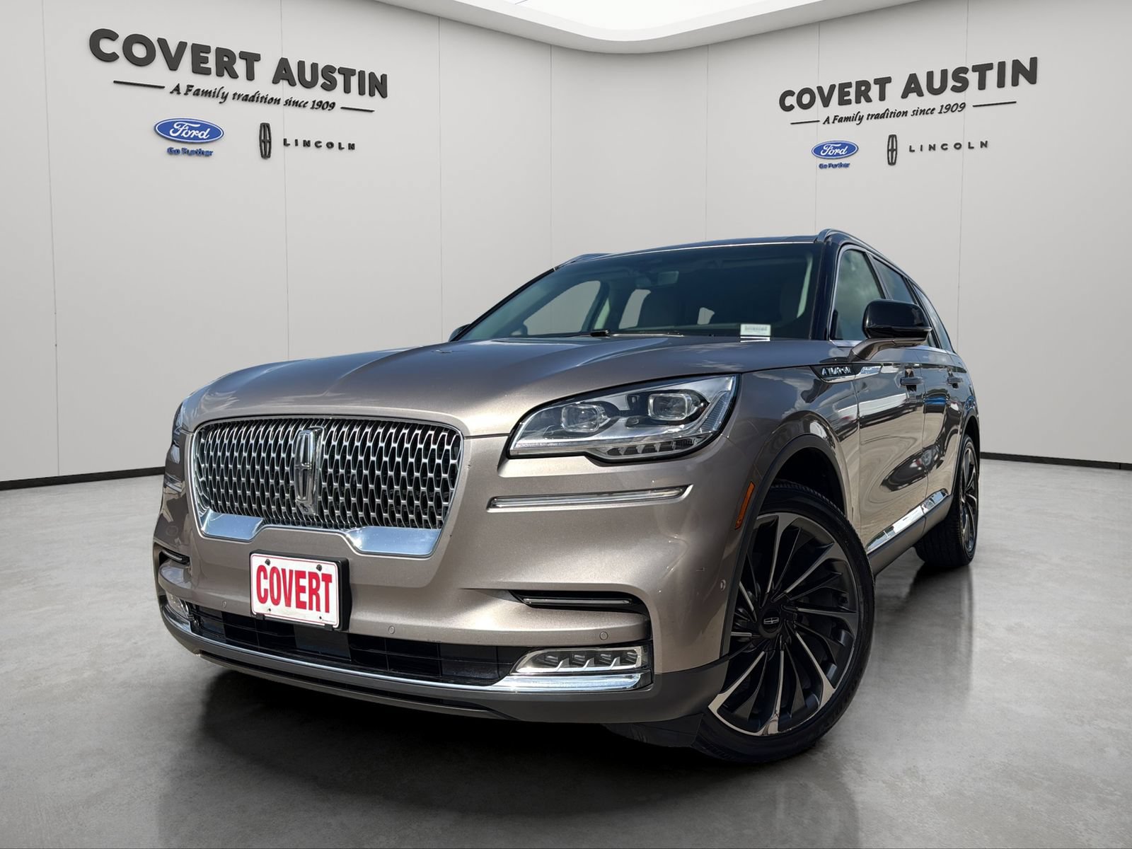 Used 2021 Lincoln Aviator Reserve w/ Equipment Group 202A AWD/4WD image 1