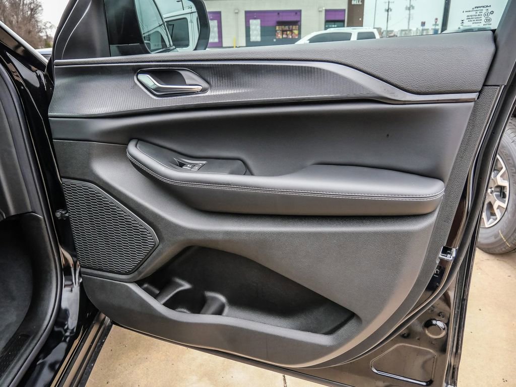 New 2026 Jeep Grand Cherokee Laredo X AWD/4WD image 15