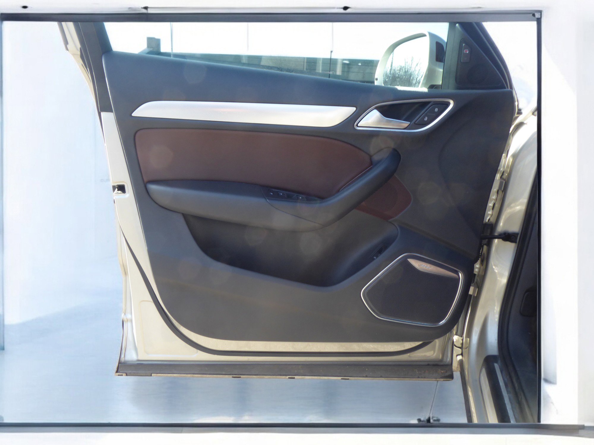 Used 2017 Audi Q3 2.0T Prestige w/ Prestige Package image 24