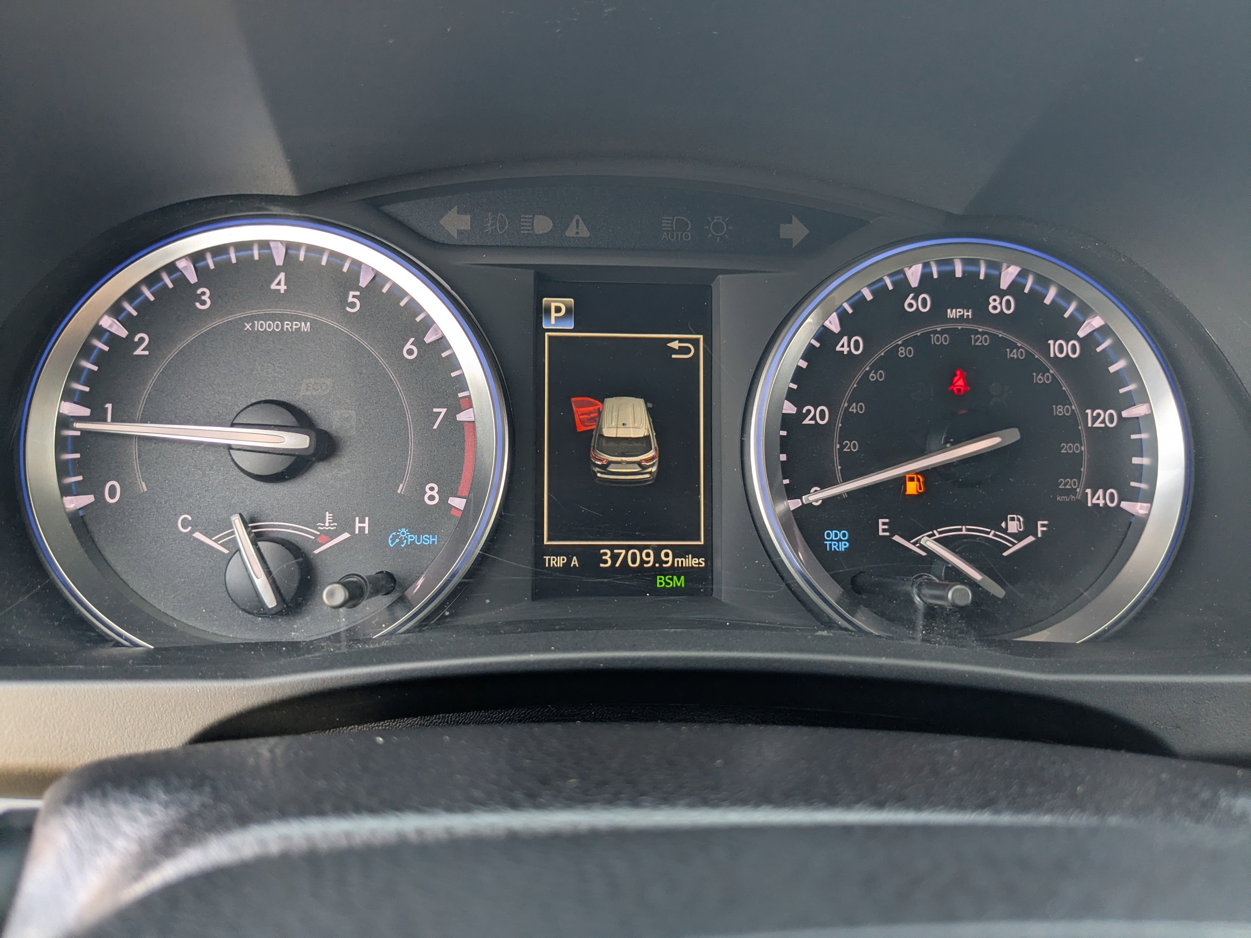 Used 2019 Toyota Highlander SE FWD image 31