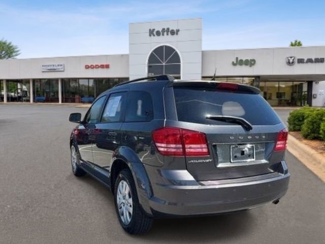 Used 2020 Dodge Journey SE w/ SE Popular Equipment Group FWD image 3