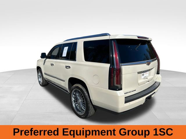 Used 2015 Cadillac Escalade Premium image 3