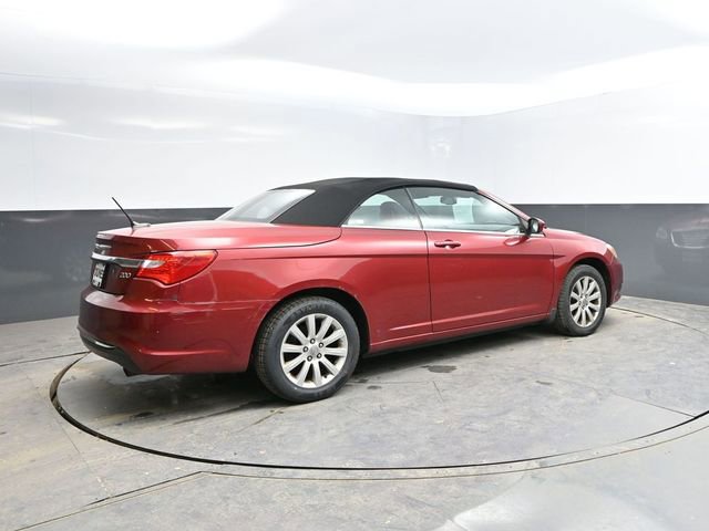 Used 2013 Chrysler 200 Touring image 8