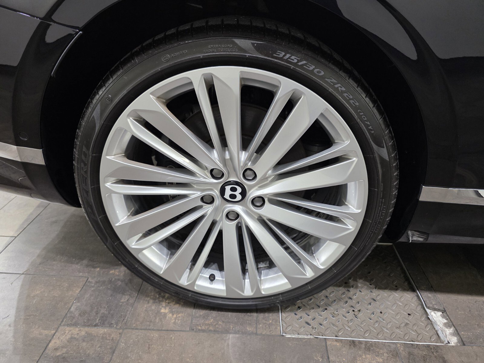 Used 2022 Bentley Continental GT Speed image 25