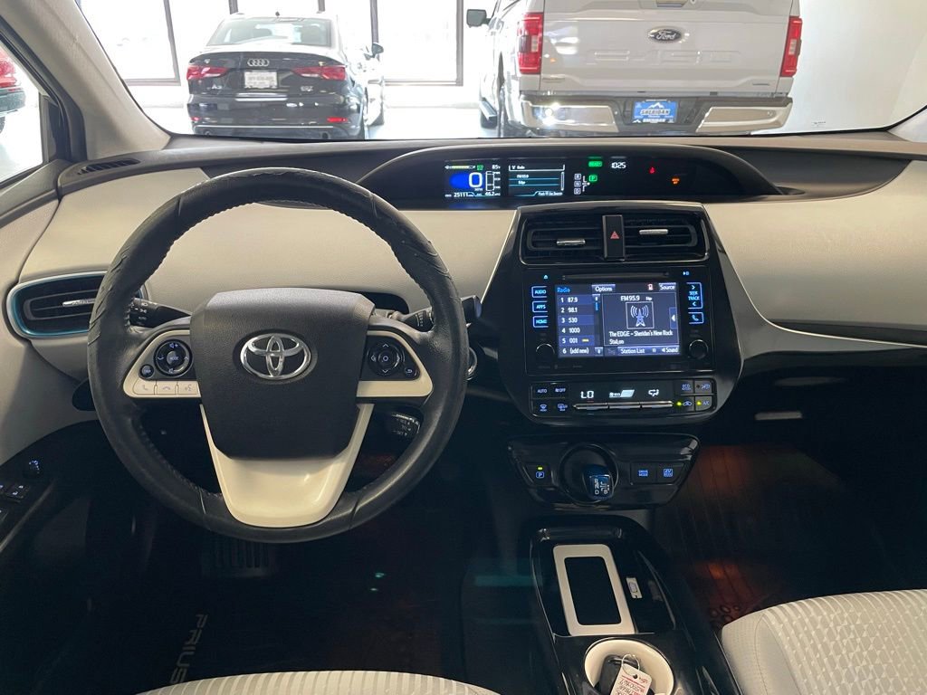 Used 2016 Toyota Prius Three image 16