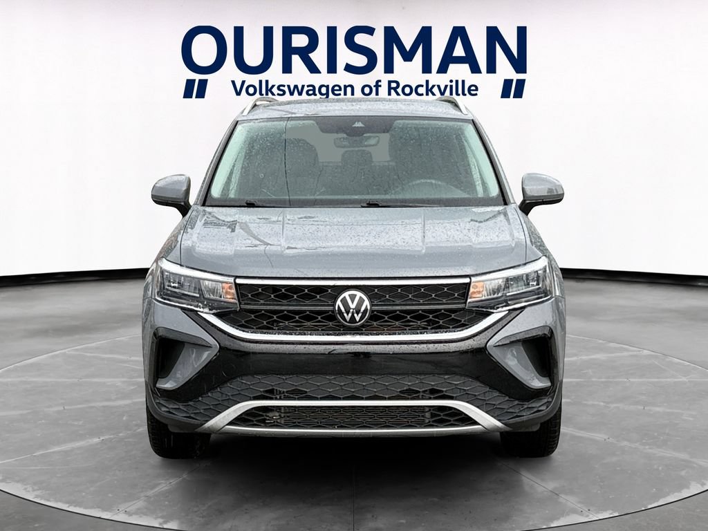 Used 2023 Volkswagen Taos SE AWD/4WD image 8