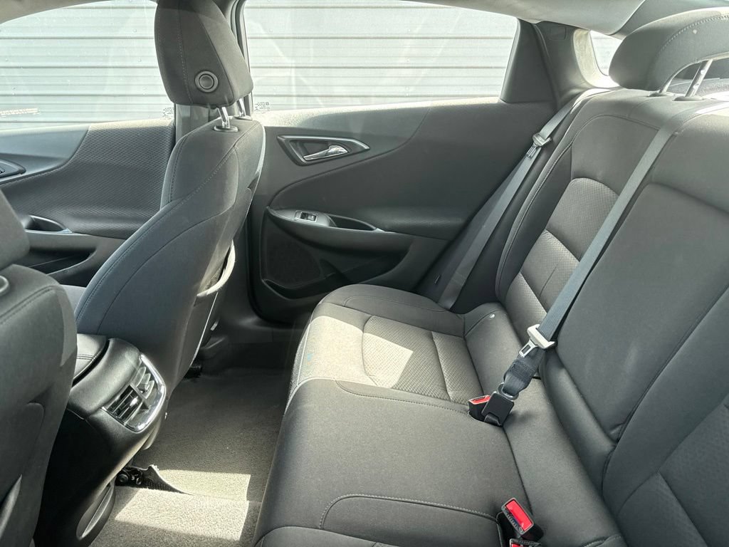Used 2022 Chevrolet Malibu LT FWD image 9