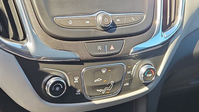 Used 2023 Chevrolet Equinox LS w/ LS Convenience Package FWD image 17