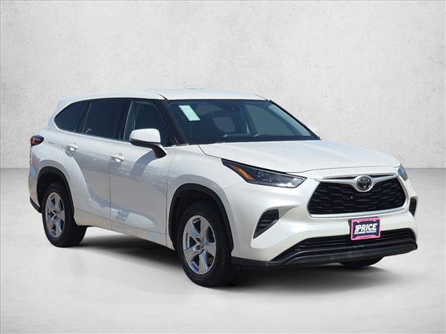 Used 2021 Toyota Highlander L FWD video 3