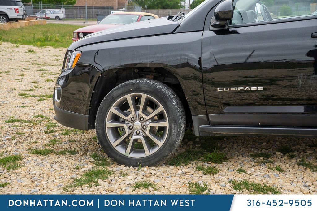 Used 2017 Jeep Compass High Altitude AWD/4WD image 33