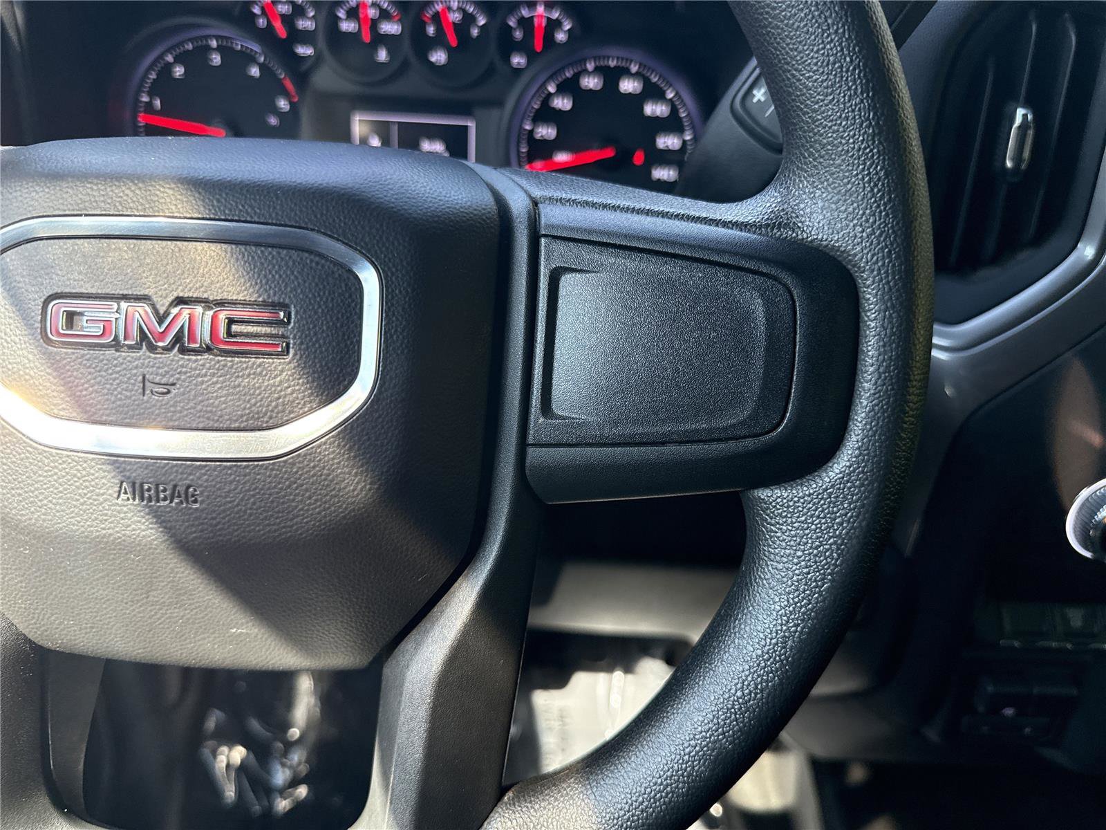 Used 2024 GMC Sierra 2500 Pro w/ Convenience Package image 14