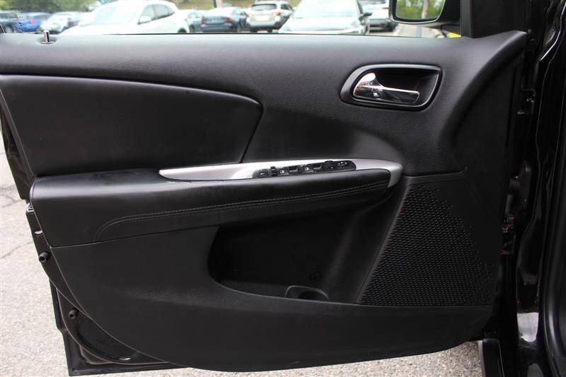 Used 2014 Dodge Journey SXT w/ Flexible Seating Group AWD/4WD image 11