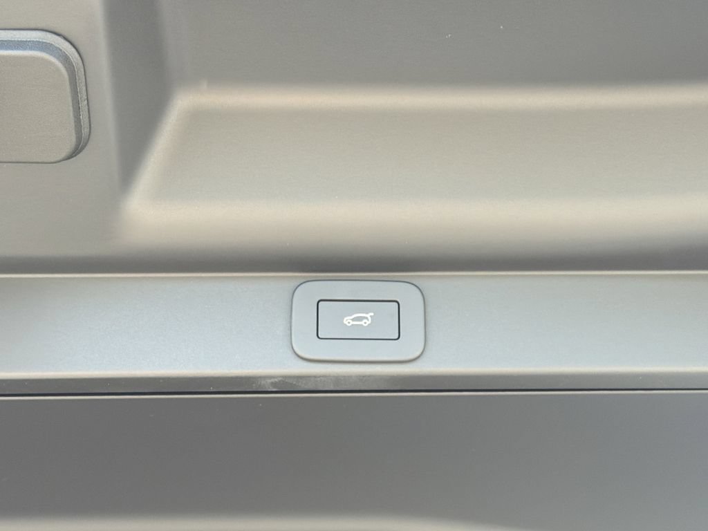 New 2026 Land Rover Range Rover SE AWD/4WD image 13