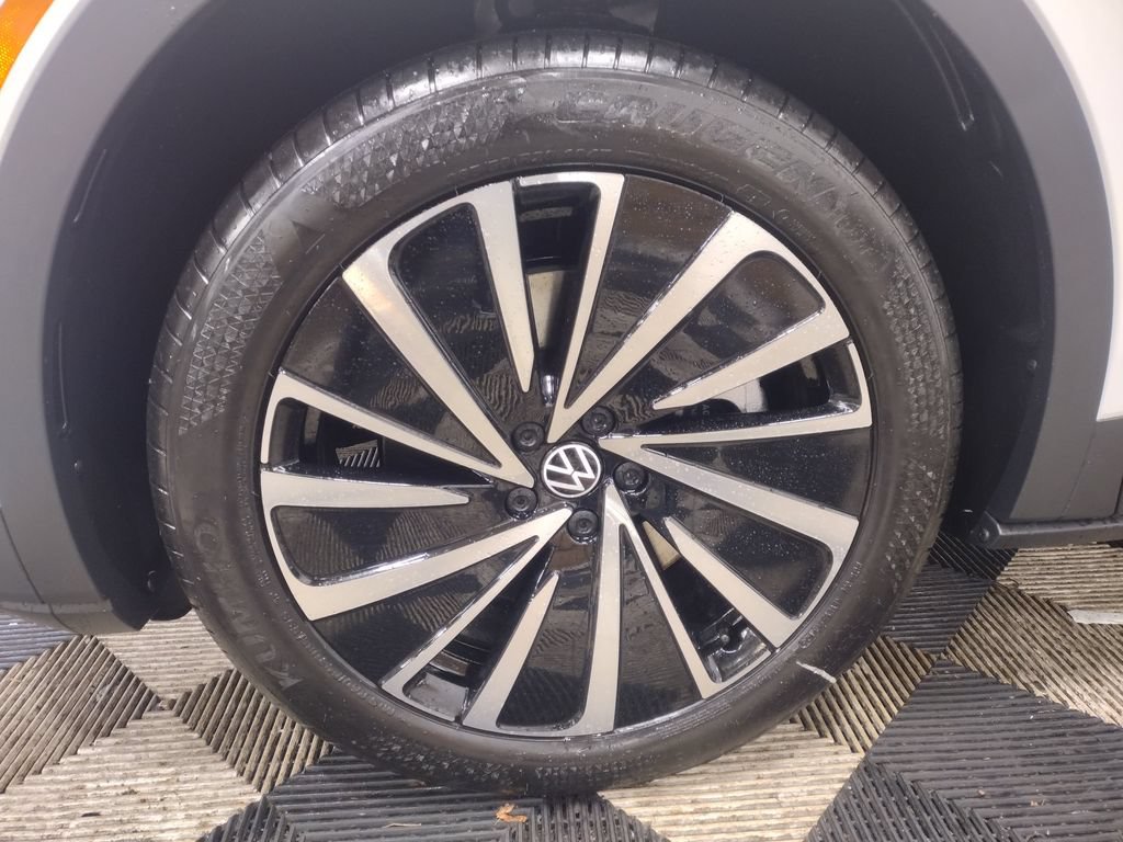 New 2026 Volkswagen ID.4 Pro AWD/4WD image 5