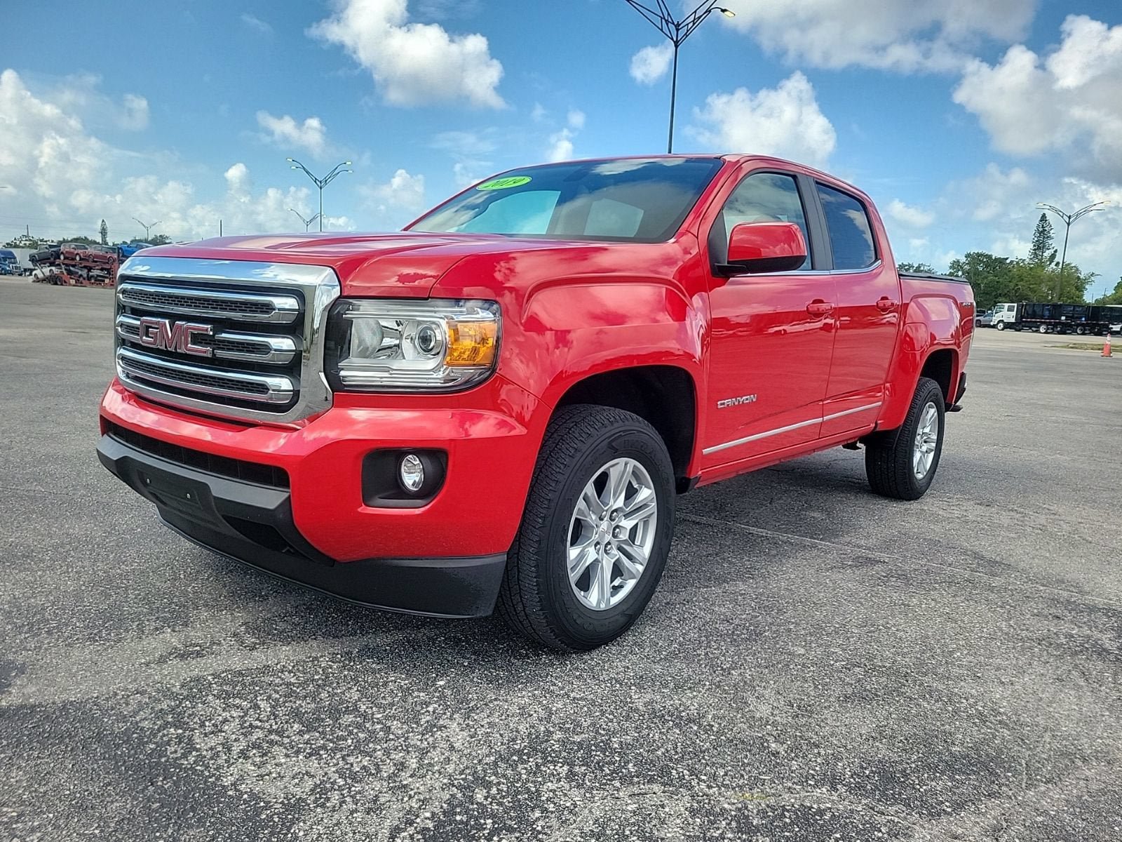 Used 2019 GMC Canyon SLE AWD/4WD image 2