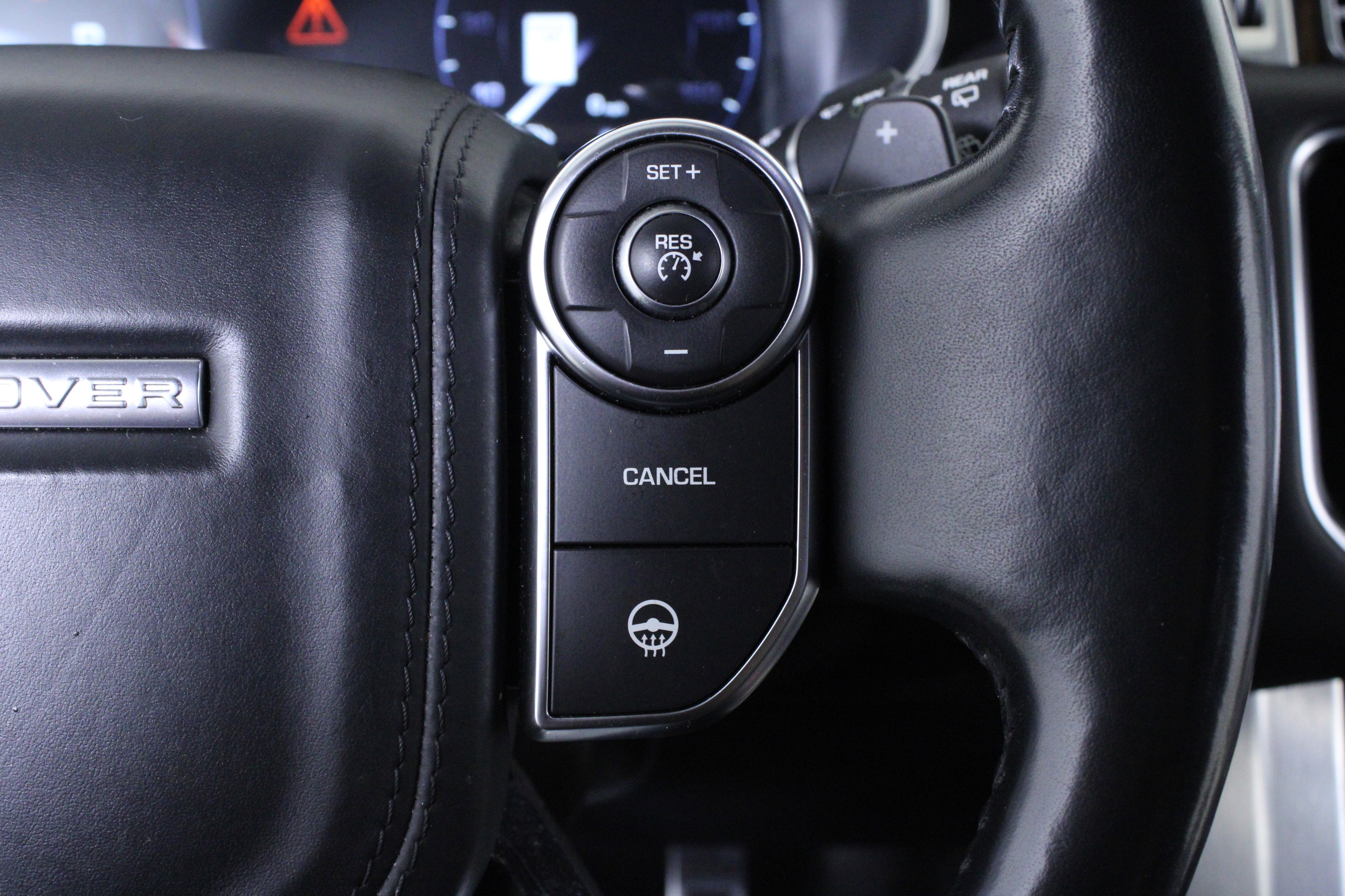 Used 2016 Land Rover Range Rover HSE image 24