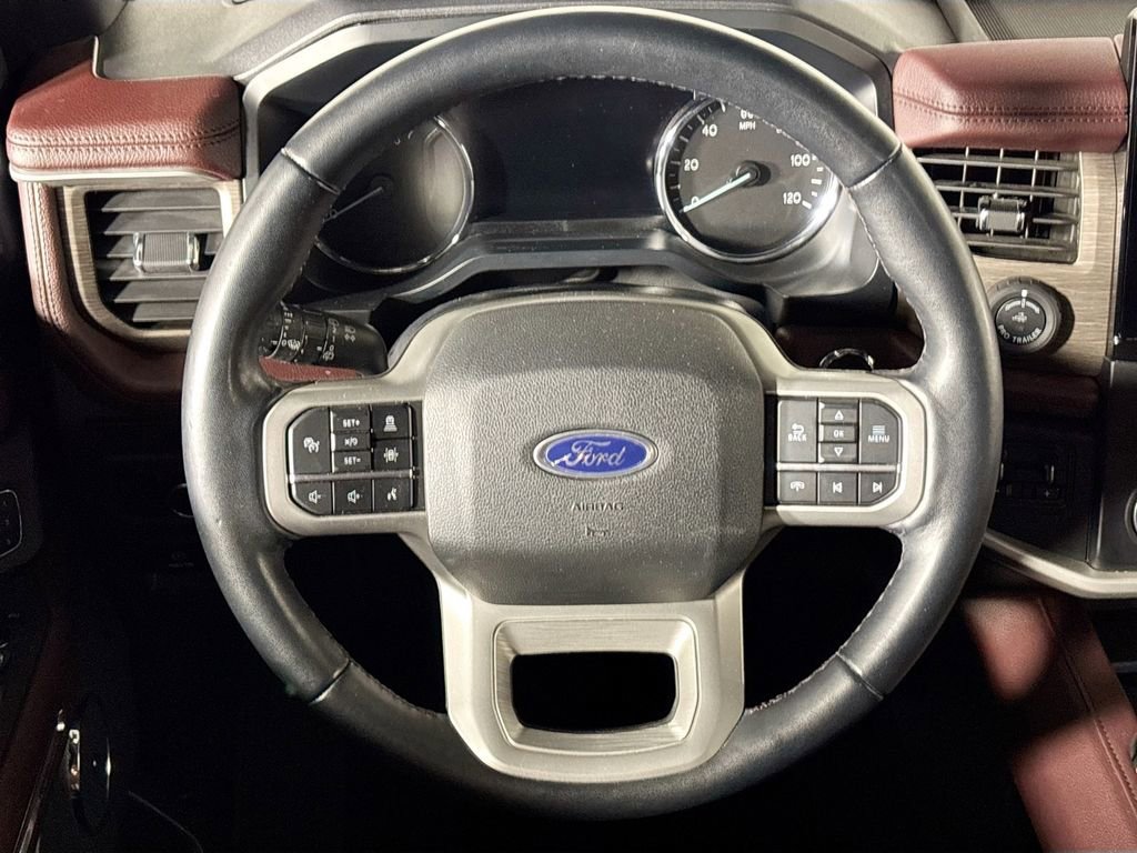 Used 2023 Ford Expedition Limited image 13