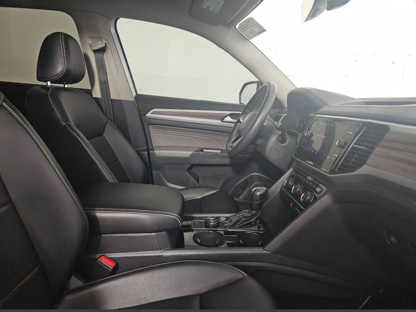 Used 2021 Volkswagen Atlas SEL w/ MDO Package (Bench Seat) image 32