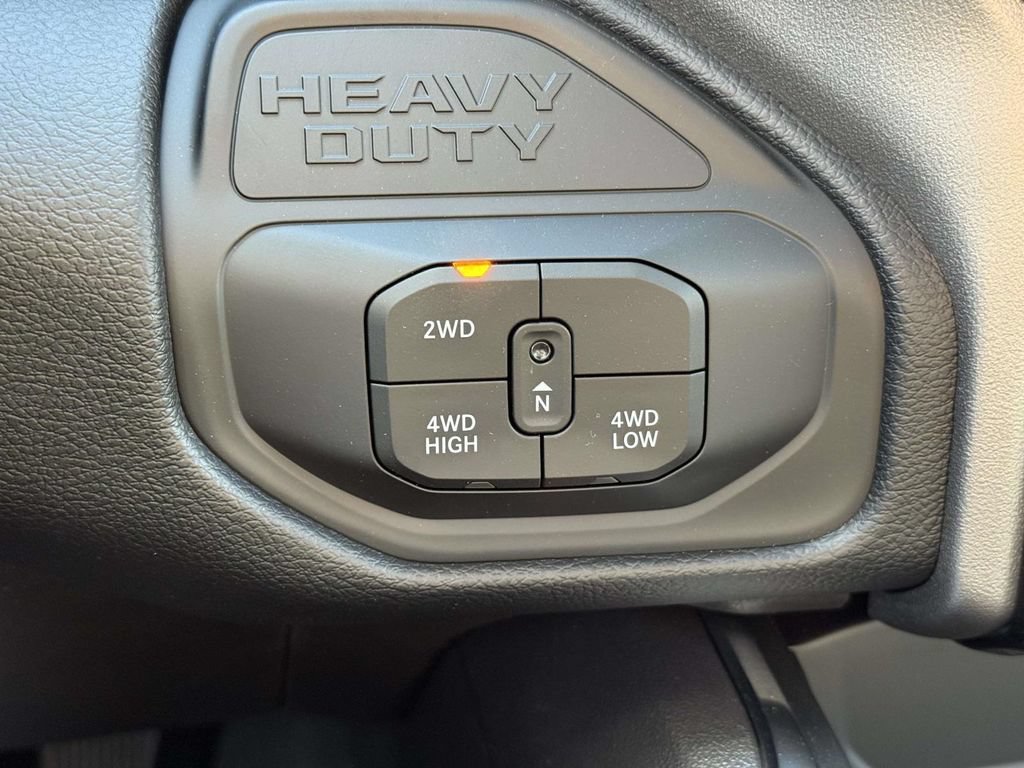 New 2026 RAM 3500 Laramie AWD/4WD image 29