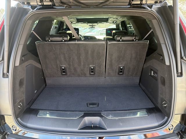 Used 2024 Cadillac Escalade Sport Platinum w/ LPO, ONYX Package image 18