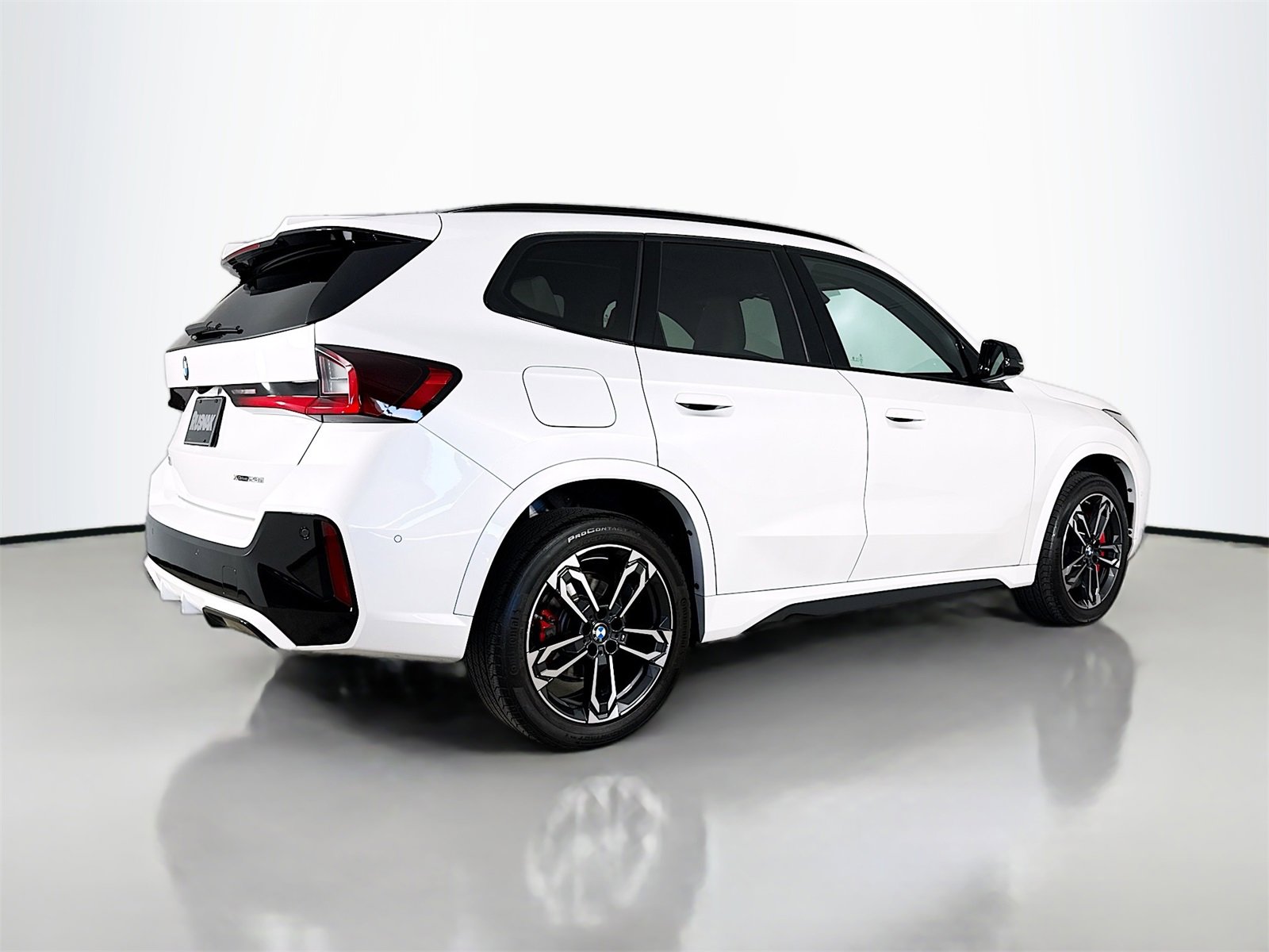 Used 2025 BMW X1 xDrive28i w/ Technology Package image 7