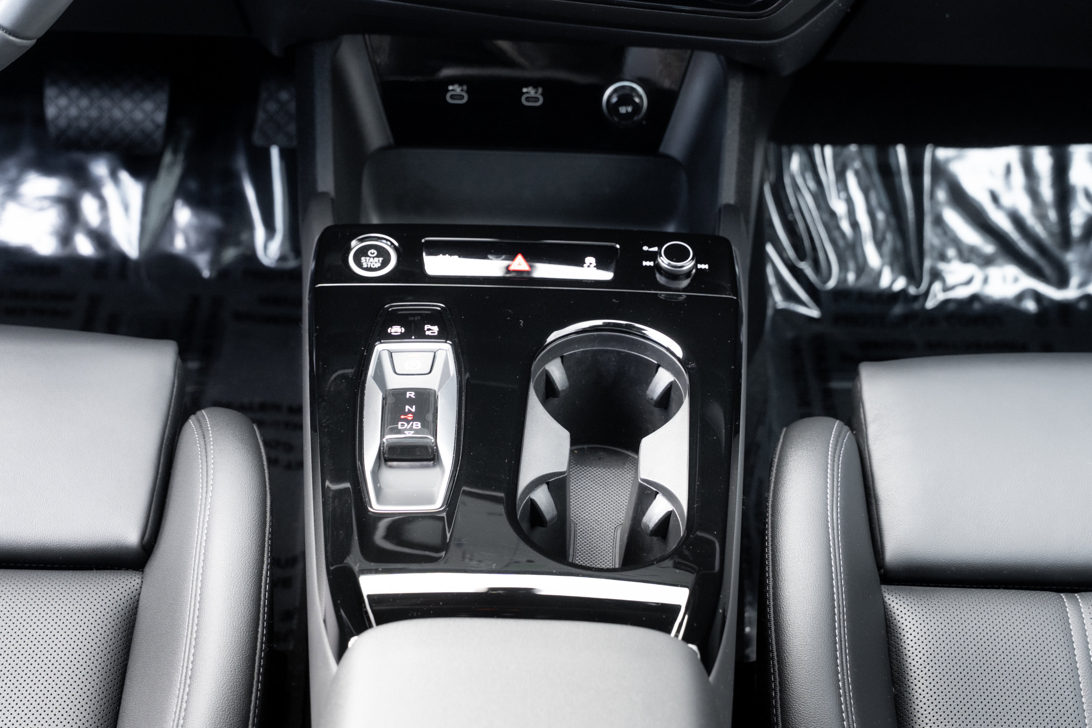 Certified 2025 Audi Q6 e-tron Premium Plus w/ Premium Plus image 15