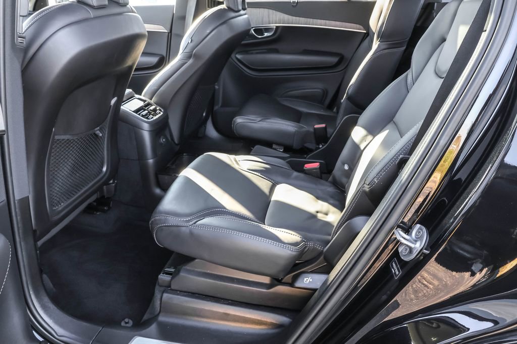 Used 2023 Volvo XC90 T8 Ultimate image 28
