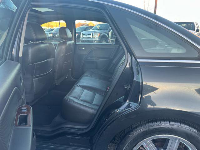 Used 2009 Ford Taurus Limited image 12