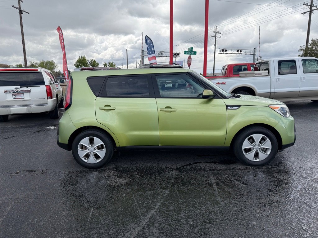 Used 2015 Kia Soul FWD image 6