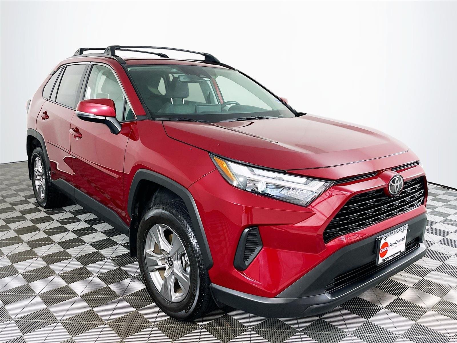 Used 2025 Toyota RAV4 XLE w/ Convenience Package AWD/4WD image 1