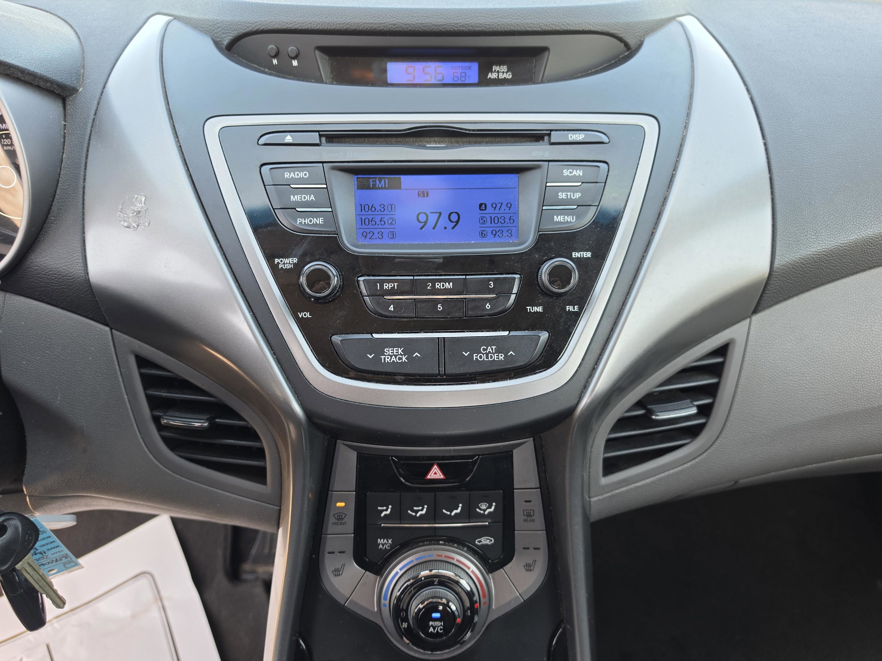 Used 2013 Hyundai Elantra GLS w/ Preferred Pkg image 22