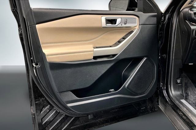 Used 2023 Ford Explorer Limited image 20