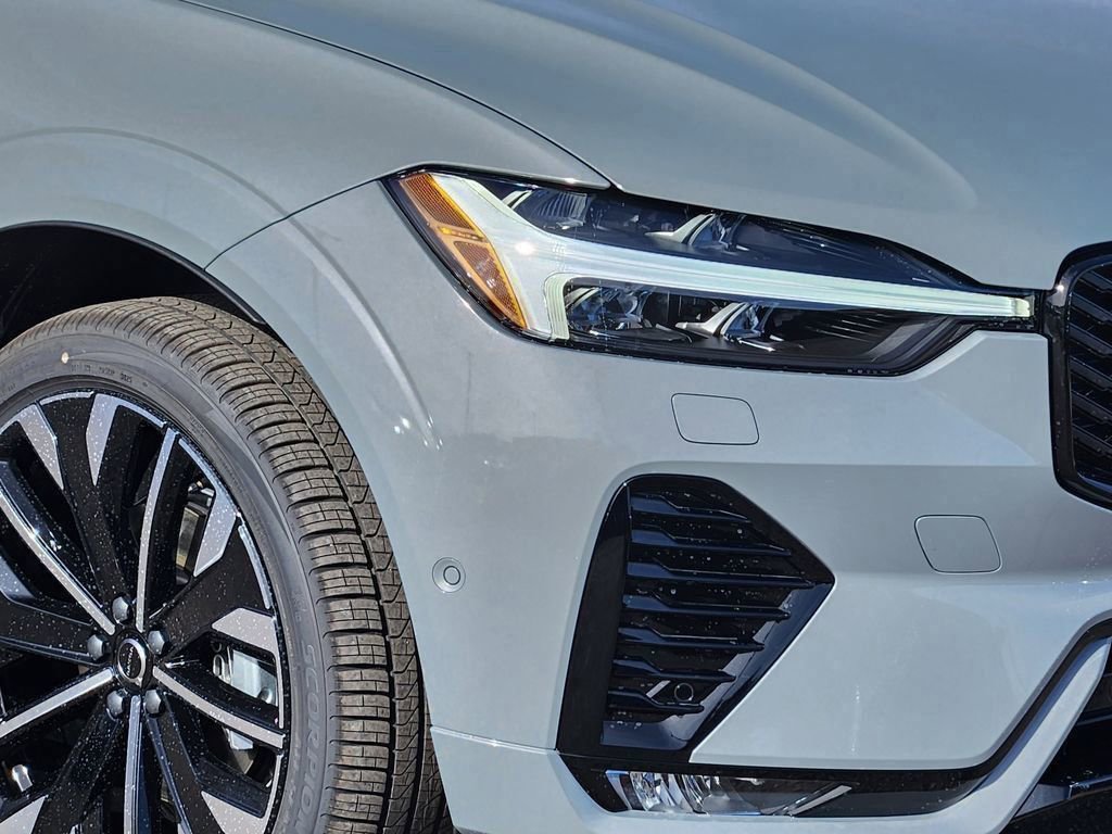New 2026 Volvo XC60 B5 Ultra w/ Climate Package image 27