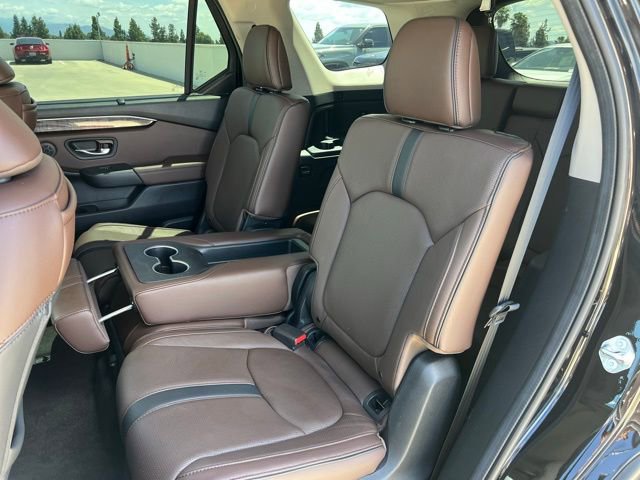 Used 2024 Honda Pilot Elite image 18