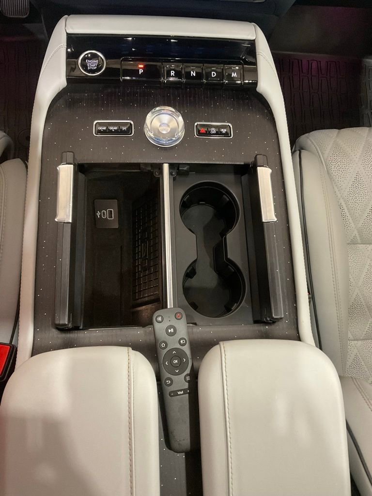 Used 2025 Lincoln Navigator L Black Label w/ Black Label Special Edition image 26