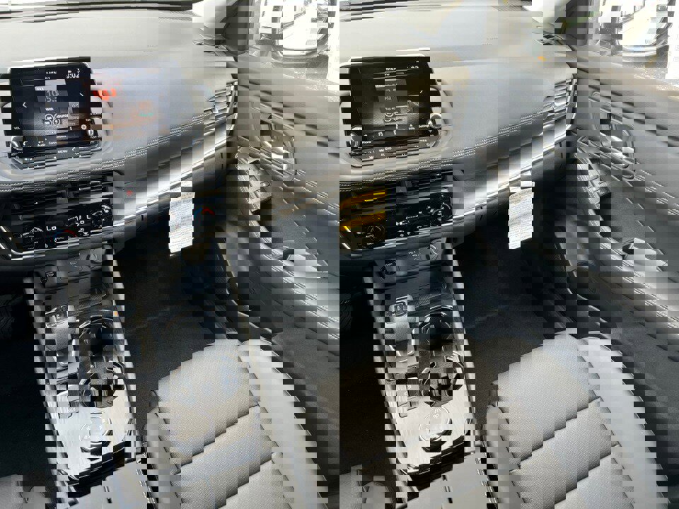 New 2026 Nissan Rogue SV image 31