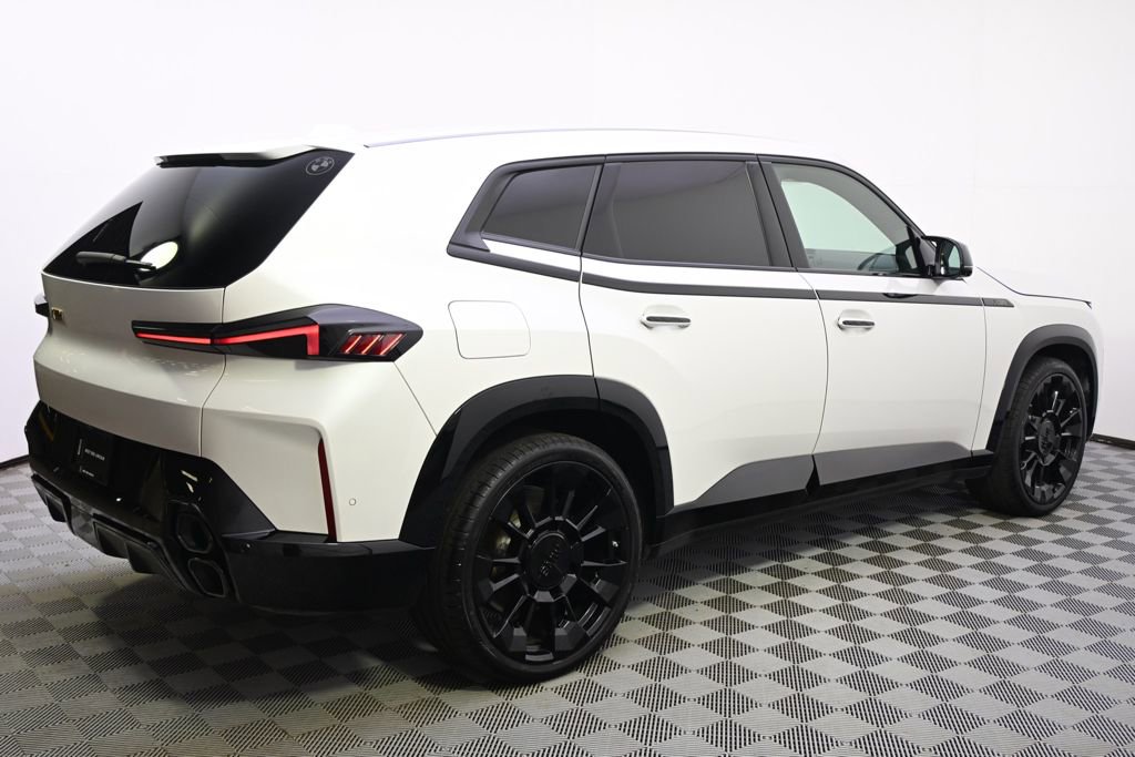 Used 2023 BMW XM image 7