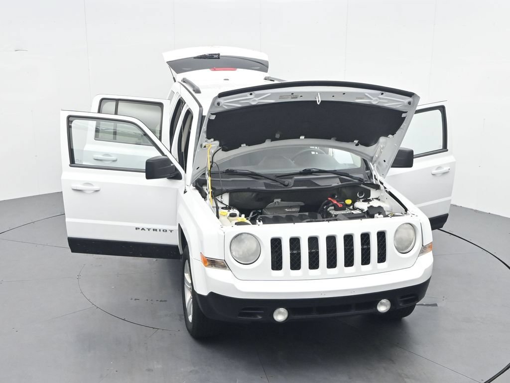 Used 2014 Jeep Patriot Sport w/ Power Value Group AWD/4WD image 44