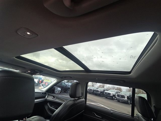 Used 2023 Jeep Grand Cherokee L Limited w/ Luxury Tech Group II image 23